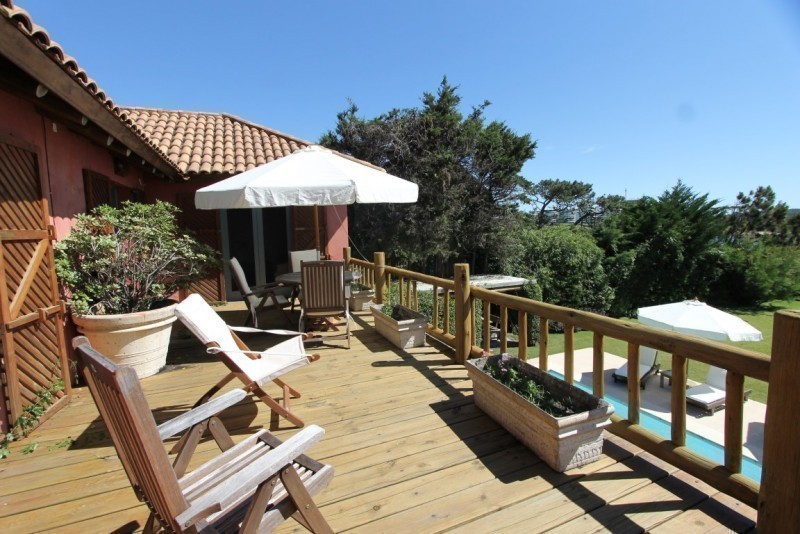 Magnifica casa en alquiler sobre el mar en La Barra